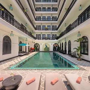 4* Hotel Delicacy &